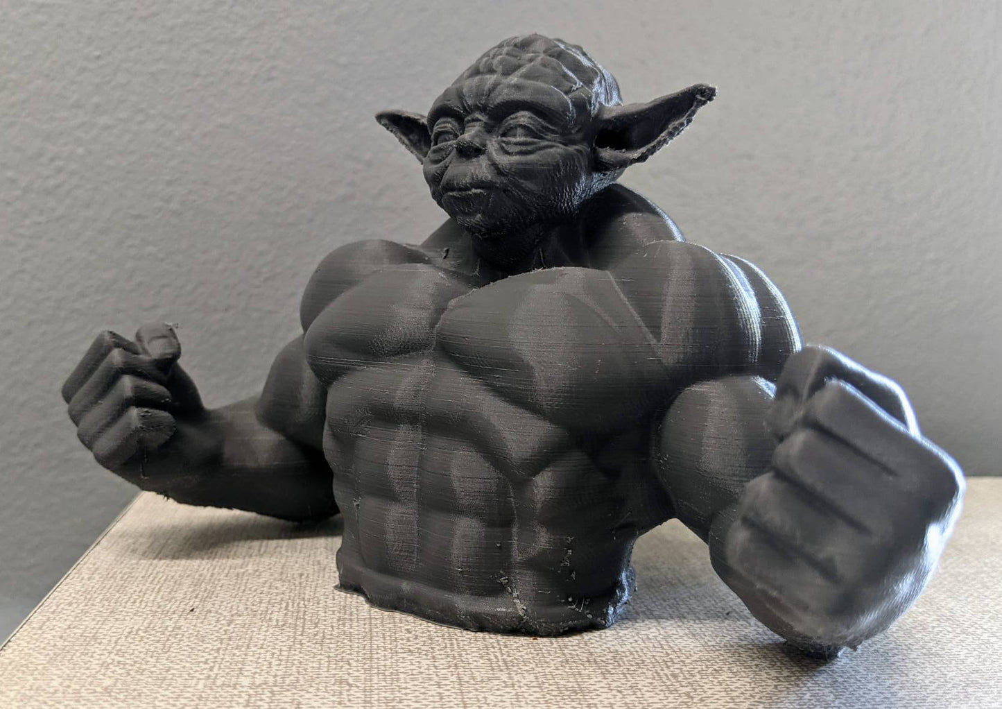 New Hulk-Yoda Bust inspired by Star Wars